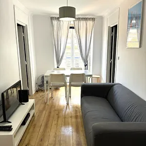 Apartment Casa Do Meio, Lisbon